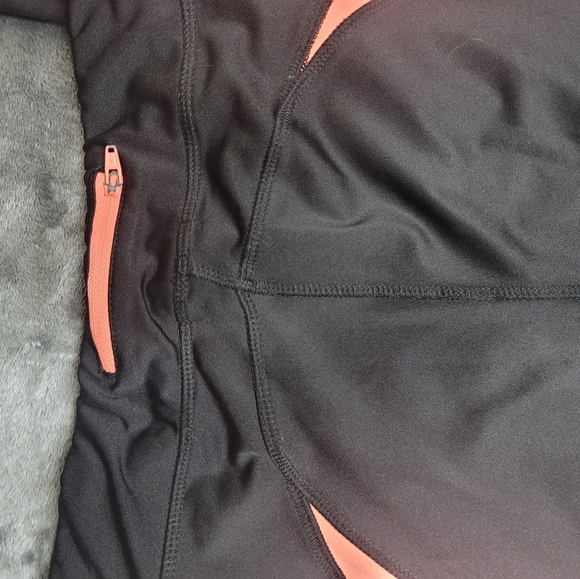 Ambiance joggers size medium - Picture 3 of 3